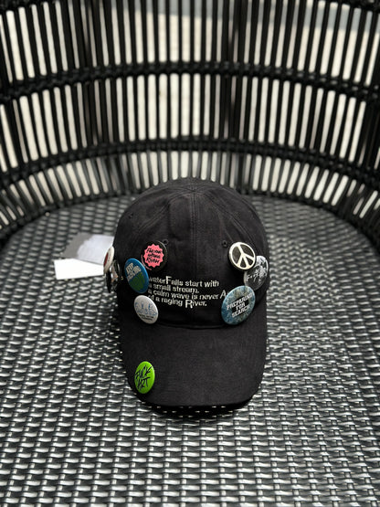 Far archive - Pin Quote Cap