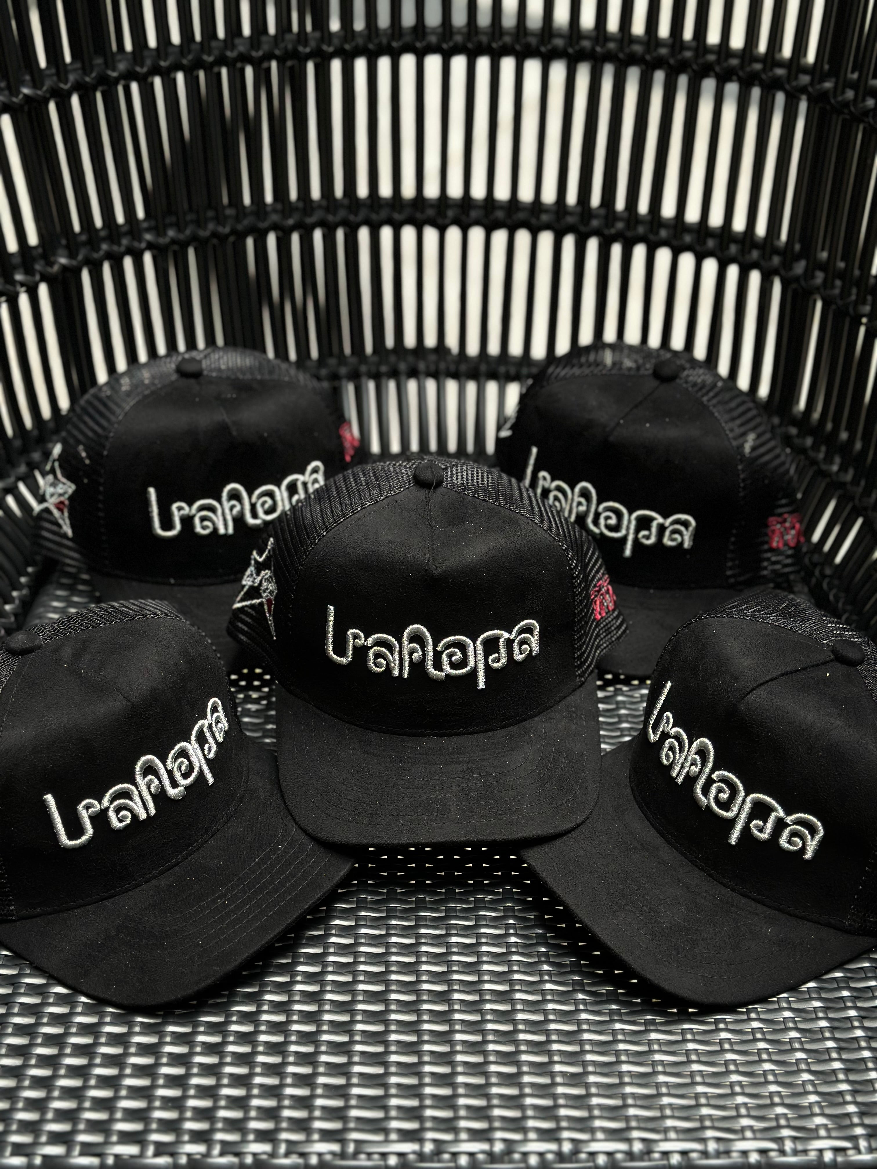 Laropa - Thai font logo trucker cap