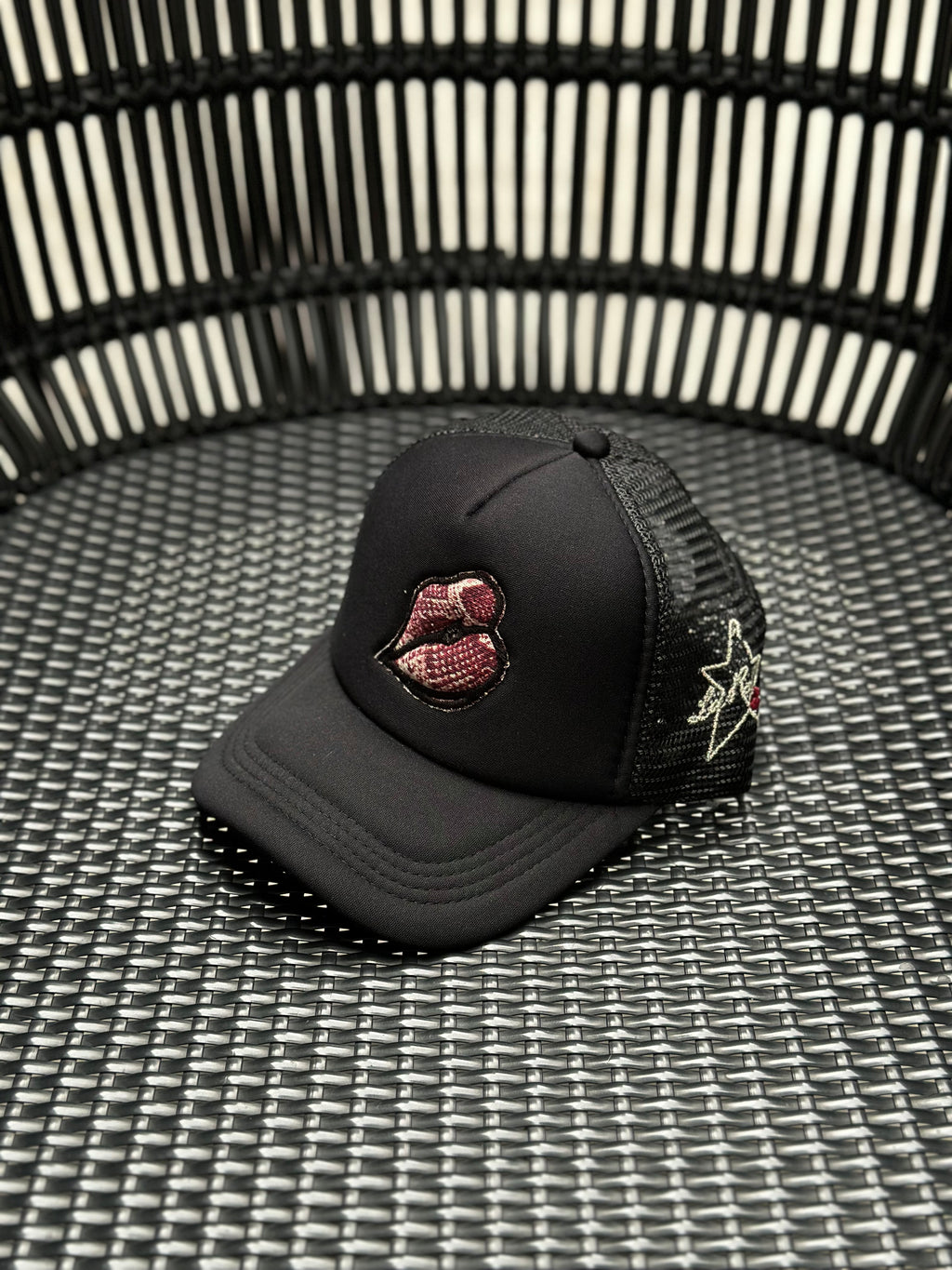 Laropa - Lips Trucker cap