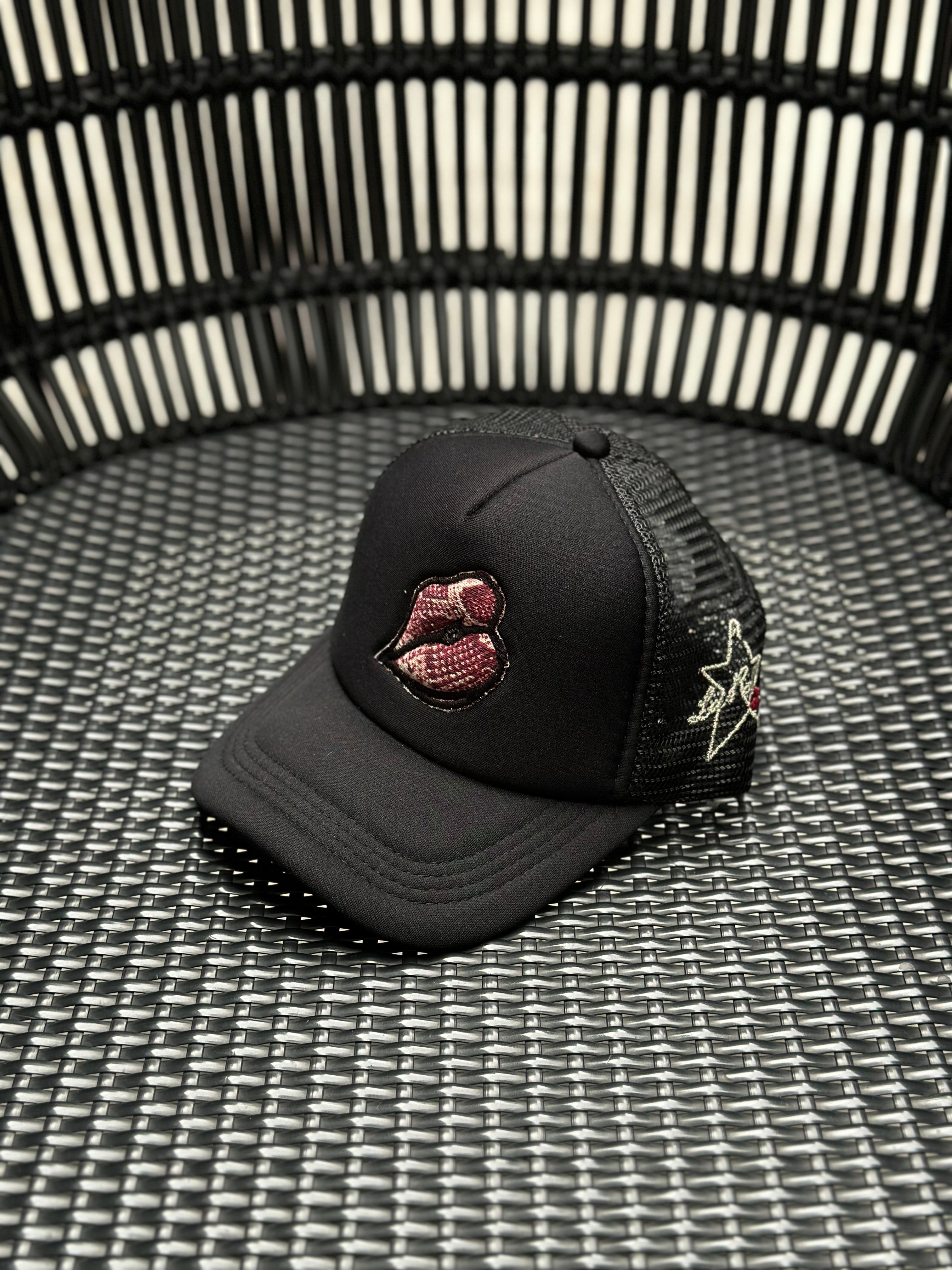 Laropa - Lips Trucker cap