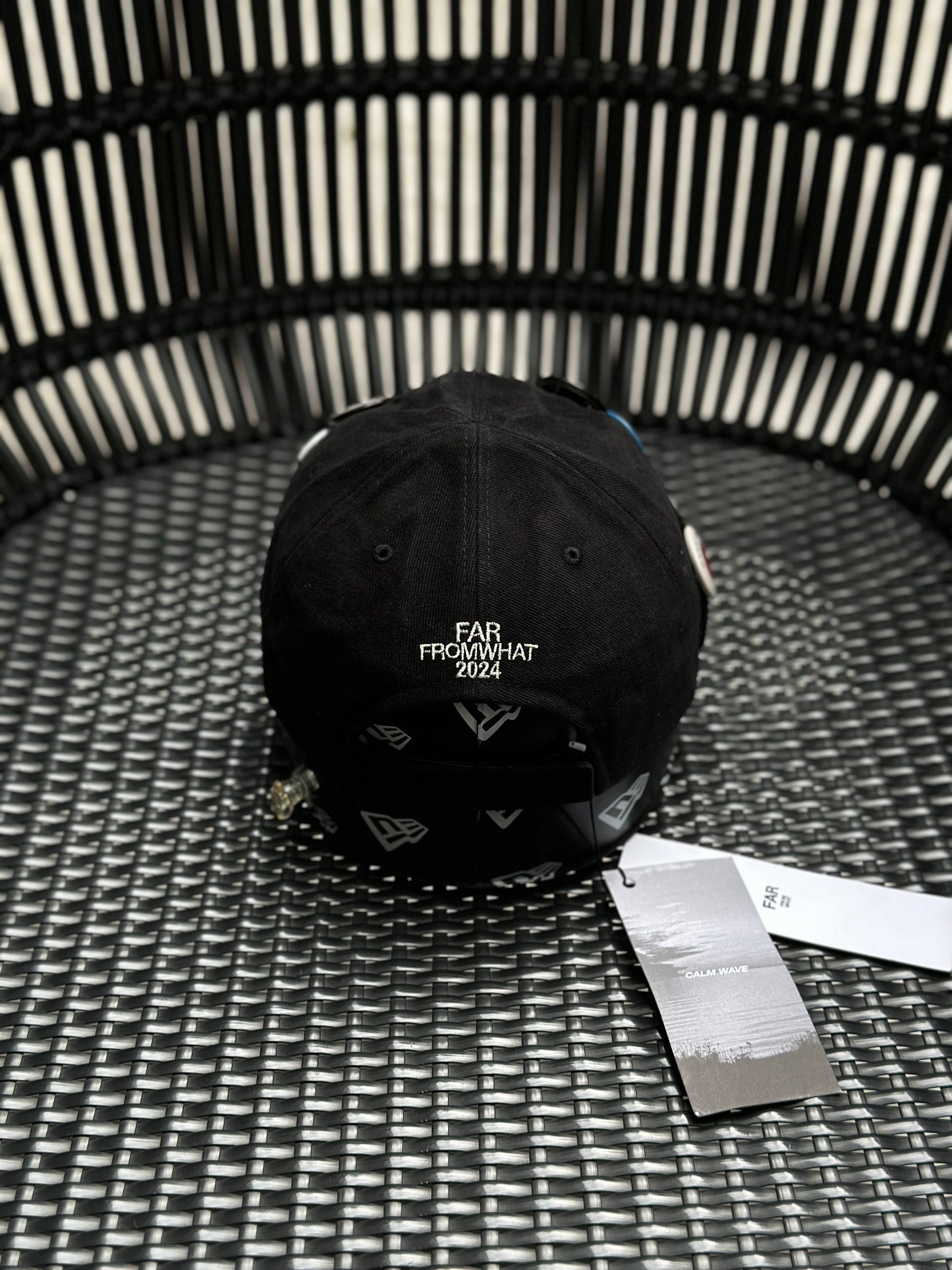 Far archive - Pin Quote Cap