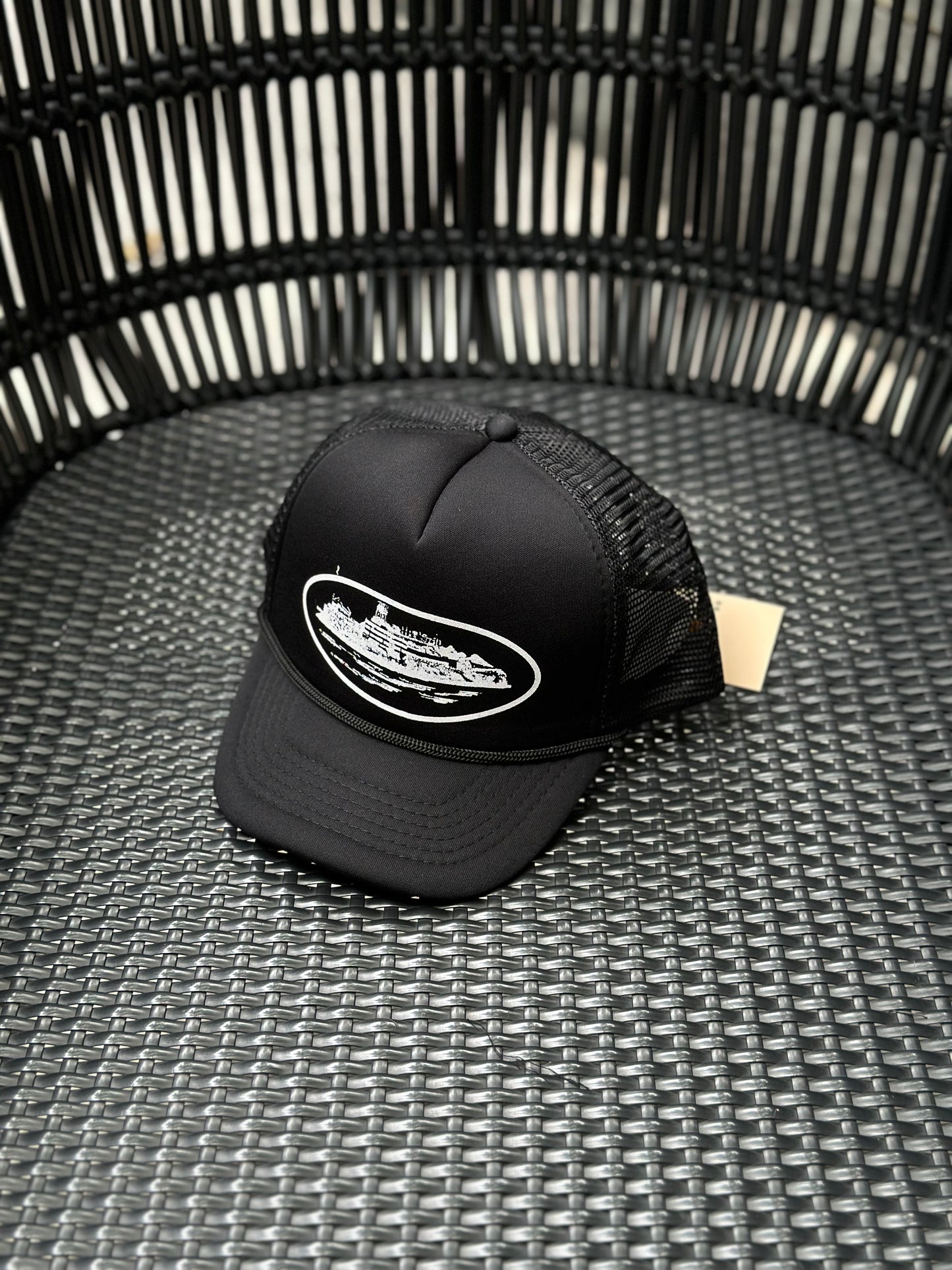 Corteiz - Alcataz Logo trucker cap