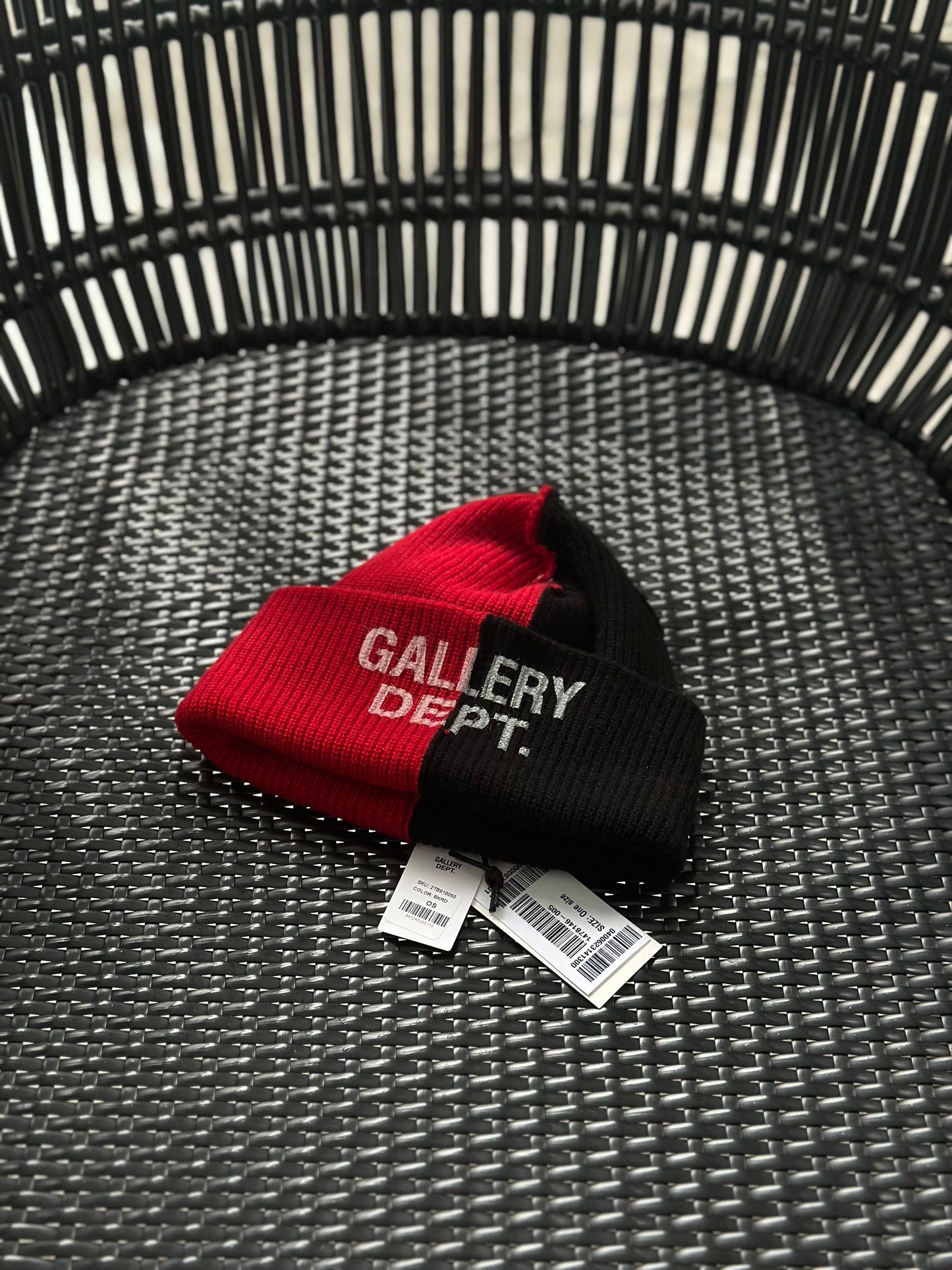 Gallery dept. - Logo Beanie