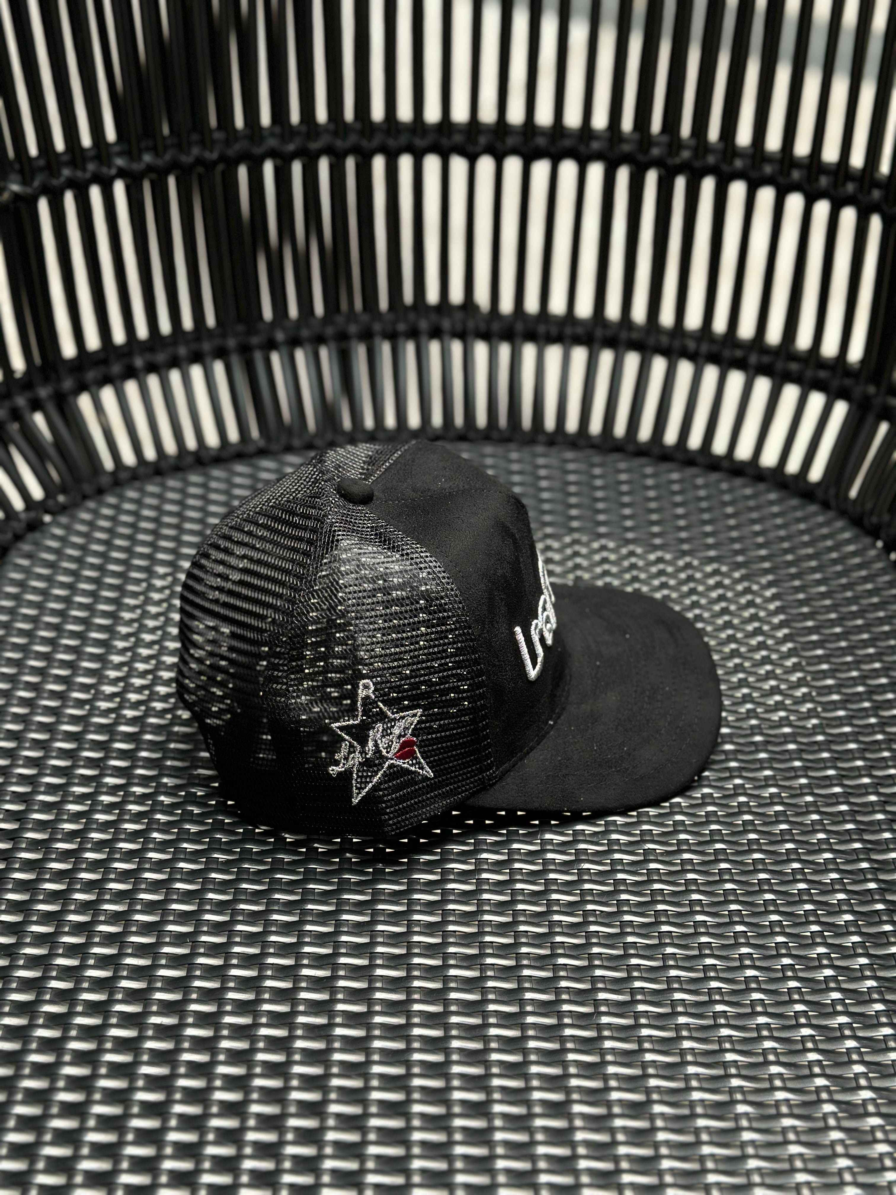 Laropa - Thai font logo trucker cap