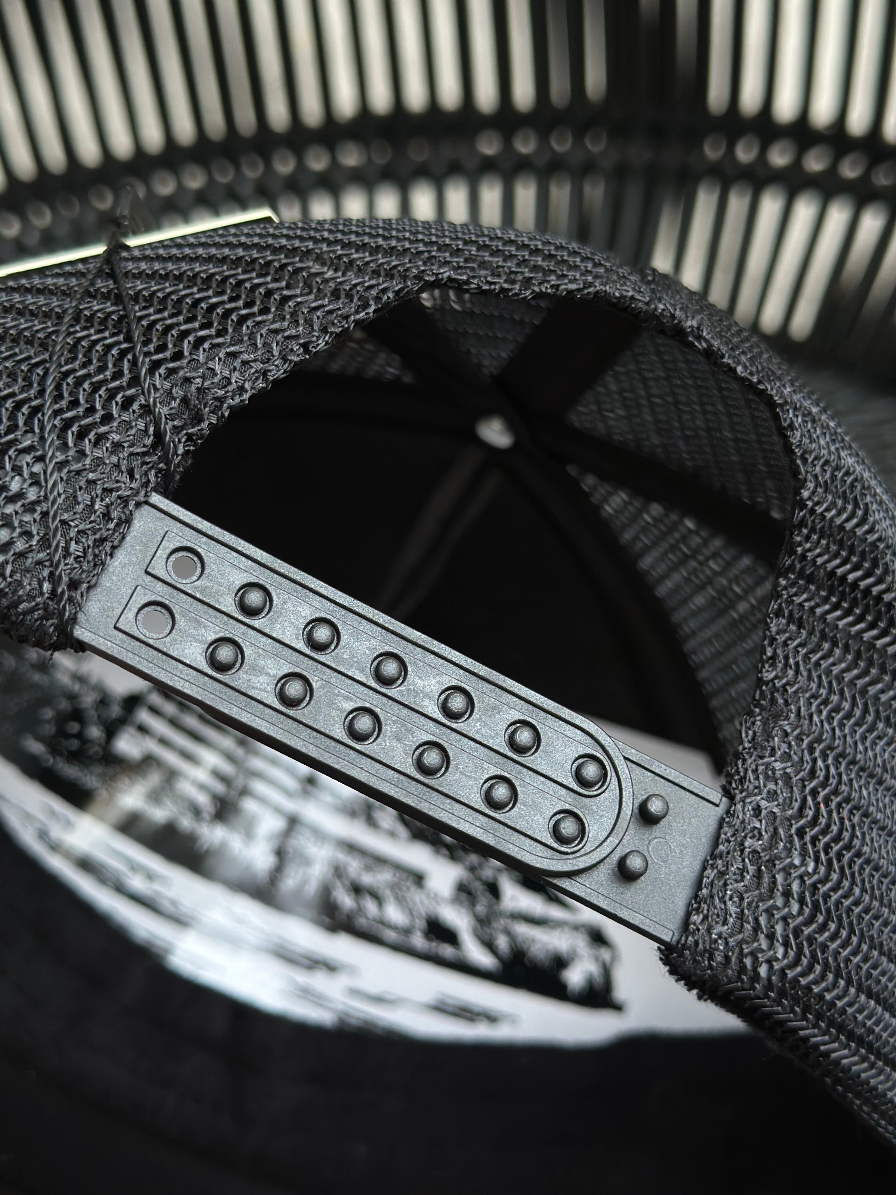 Corteiz - Red Alcataz Logo Trucker Hat