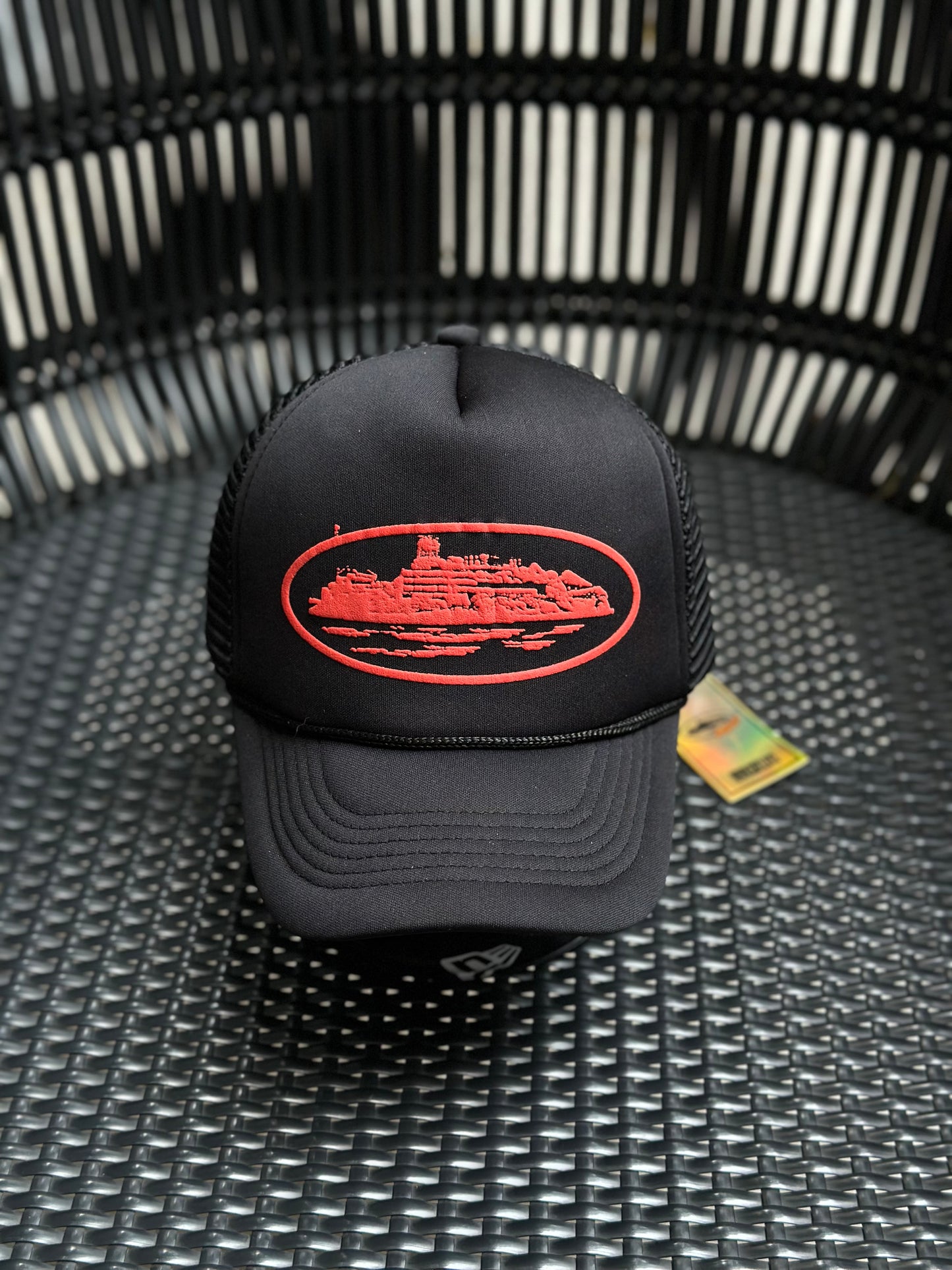 Corteiz - Red Alcataz Logo Trucker hat